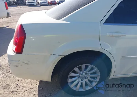 2007 Chrysler 300 Touring z USA, uszkodzony, nr VIN 2C3KA53G17H744051